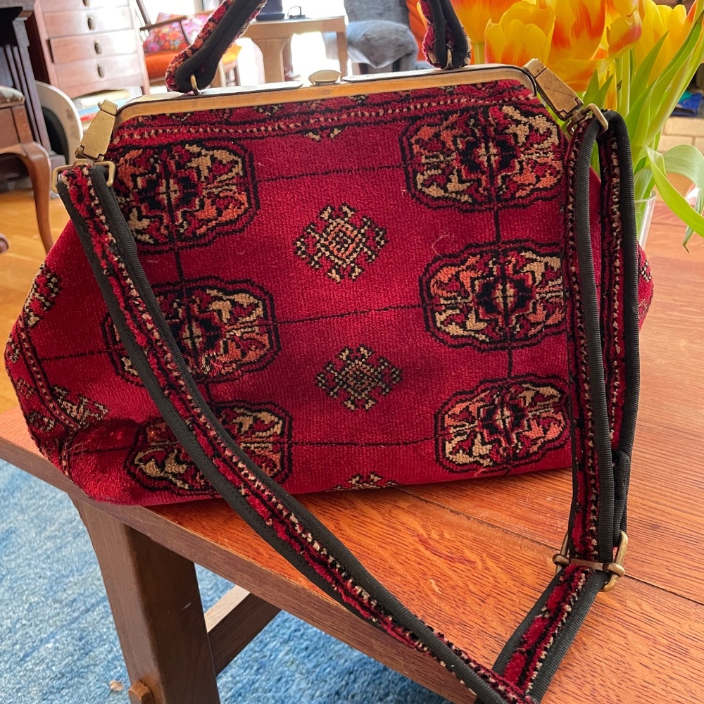 English Carpet Bag